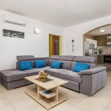 Aurelia Holiday home